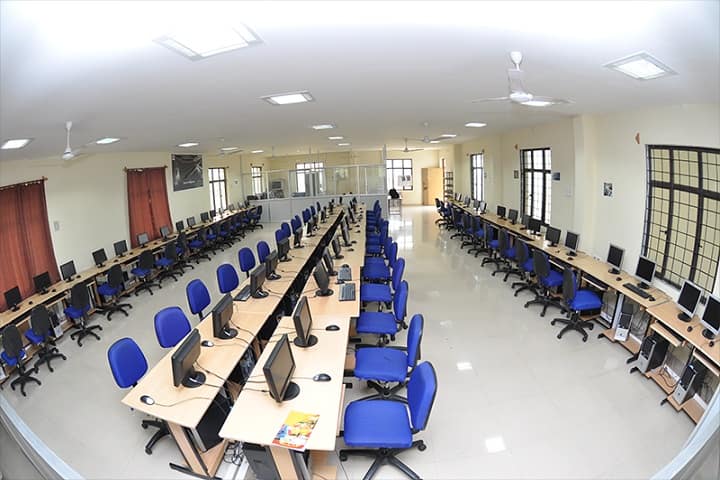 Government Polytechnic College campus in Jabalpur, Madhya Pradesh, India — photo 2