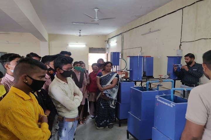 Government Polytechnic College campus in Ujjain, Madhya Pradesh, India — photo 2