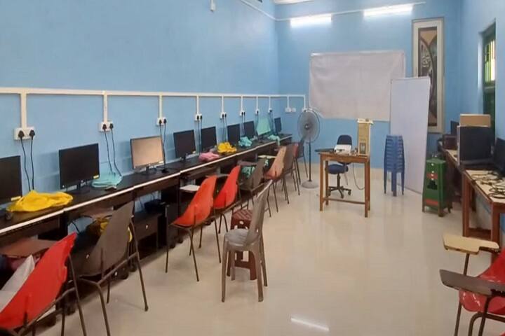 KD College of Commerce and General Studies campus in Medinipur, West Bengal, India — photo 5