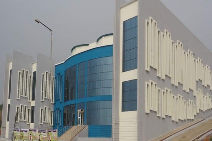 JNTUK University College of Engineering campus in Vizianagaram, Andhra Pradesh, India — photo 2