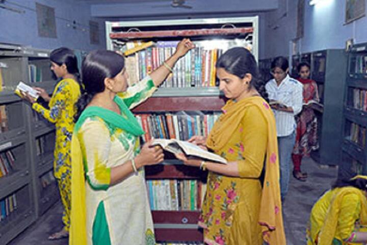 Apeejay Saraswati PG College for Girls campus in Charkhi Dadri, Haryana, India — photo 3