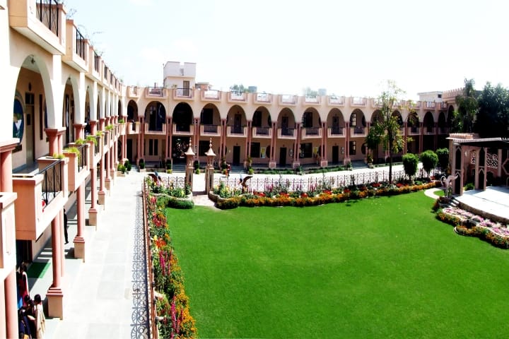 Dev Samaj College for Women, Ferozepur campus in Ferozepur, Punjab, India