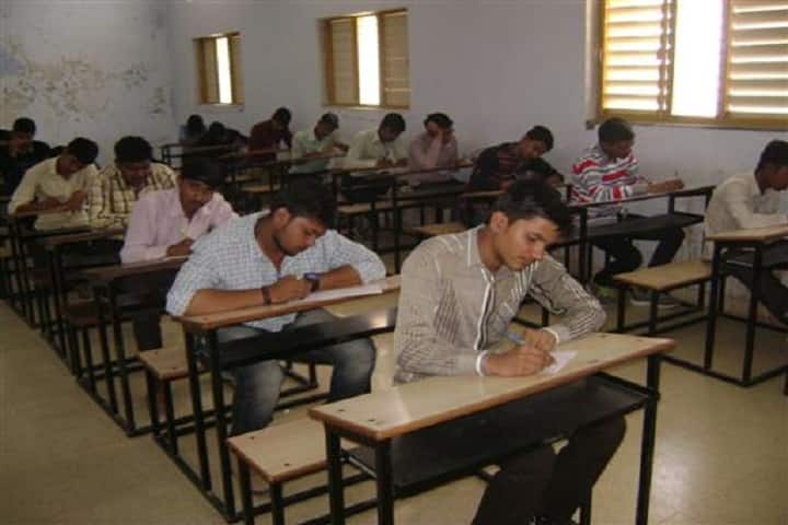 Shree NM Gopani Polytechnic Institute campus in Surendranagar, Gujarat, India — photo 3