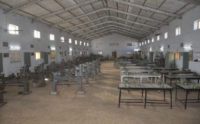 Shree NM Gopani Polytechnic Institute campus in Surendranagar, Gujarat, India — photo 4