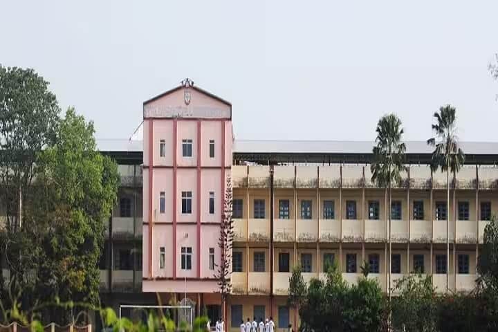 St Aloysius College campus in Alappuzha, Kerala, India — photo 1