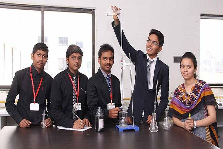 Aarya-Veer College of Engineering and Technology campus in Rajkot, Gujarat, India — photo 4