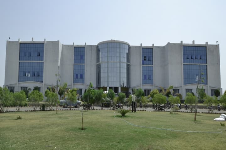 Sarvoday Polytechnic Institute, Limbdi campus in Surendranagar, Gujarat, India