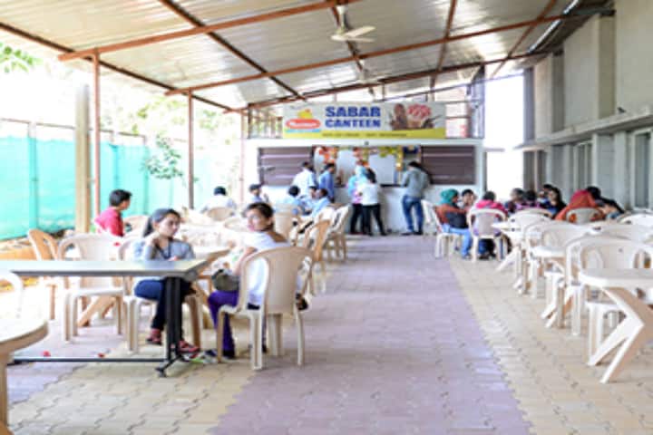 Sabar Institute of Technology for Girls campus in Gandhinagar, Gujarat, India — photo 2