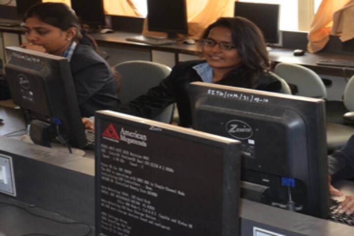 Sabar Institute of Technology for Girls campus in Gandhinagar, Gujarat, India — photo 3