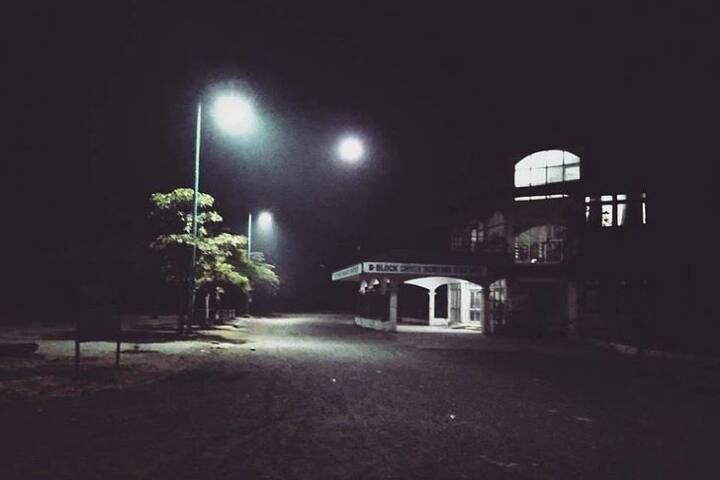 IET DAVV Indore campus in Indore, Madhya Pradesh, India — photo 4