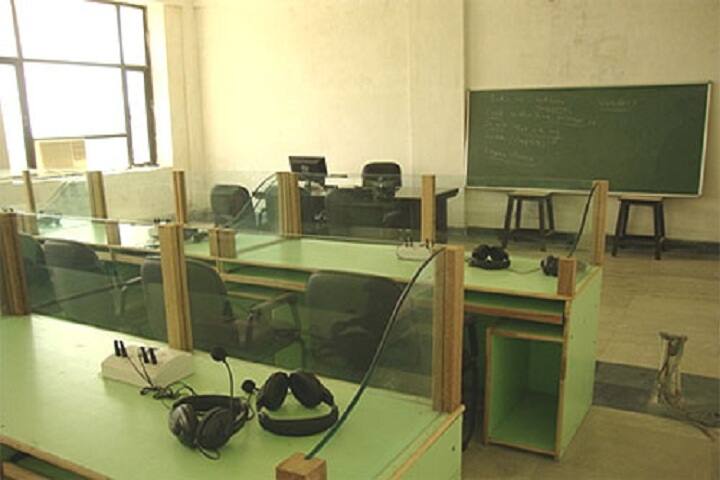 Rayat-Bahra Innovative Institute of Technology and Management campus in Sonipat, Haryana, India — photo 4