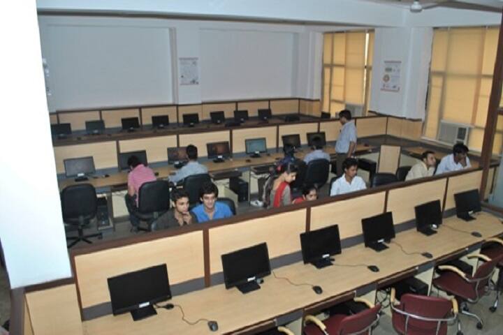Rayat-Bahra Innovative Institute of Technology and Management campus in Sonipat, Haryana, India — photo 5
