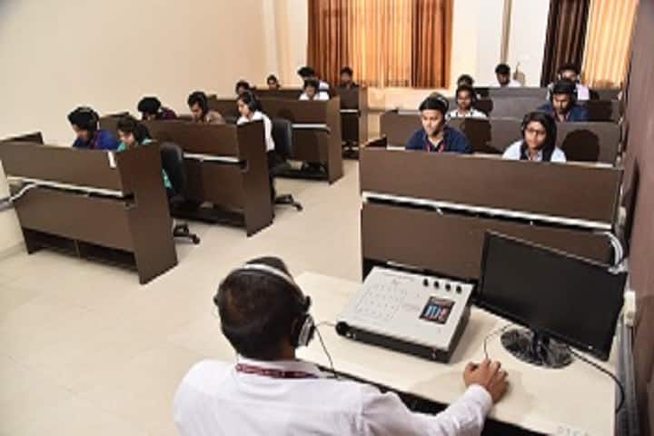 Delhi Technical Campus campus in Bahadurgarh, Haryana, India — photo 6