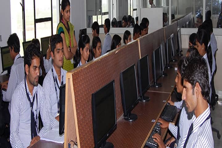 Om Institute of Technology and Management campus in Hisar, Haryana, India — photo 2