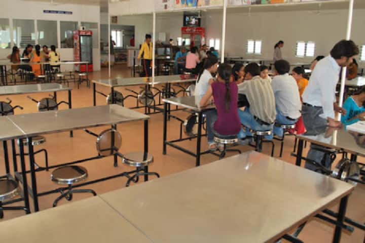 Priyadarshini Institute of Technology and Science campus in Guntur, Andhra Pradesh, India — photo 2