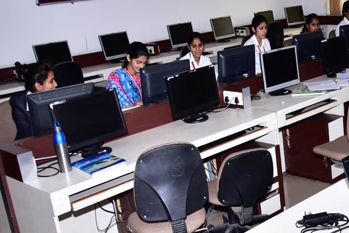 Sachdeva Girls College campus in Gharuan, Punjab, India — photo 5