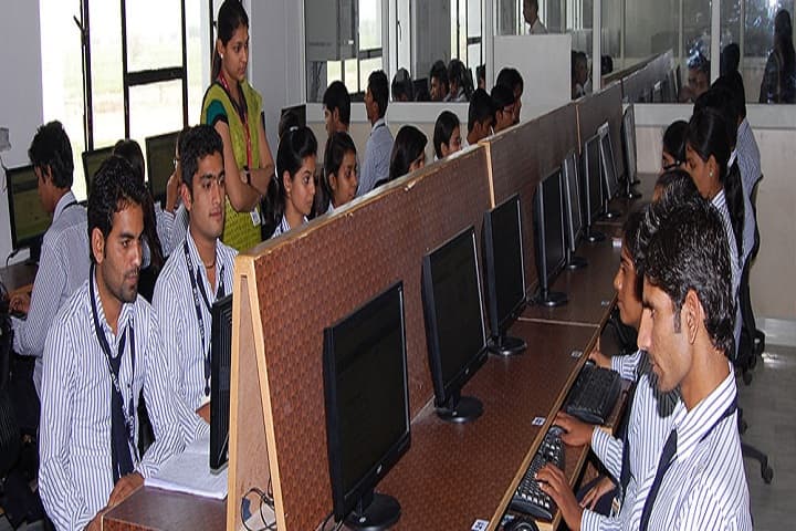 Om Institute of Architecture and Design campus in Hisar, Haryana, India — photo 5