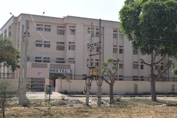 Rani Jhansi Laxmi Bai Government Polytechnic campus in Bhiwani, Haryana, India — photo 3