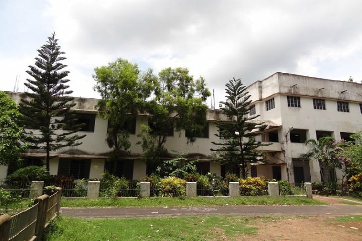 Pingla Thana Mahavidyalaya campus in Maligram, West Bengal, India — photo 1