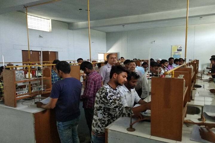 Chandra Sekhar Azad Mahavidyalaya campus in Allahabad, Uttar Pradesh, India — photo 4