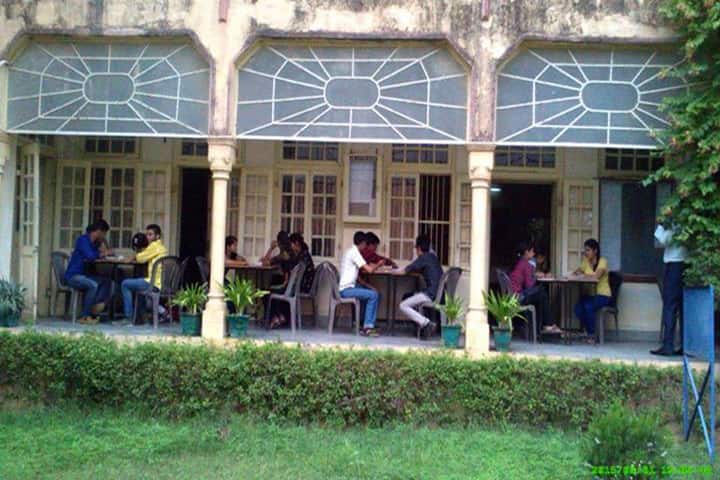 Seth Gyaniram Bansidhar Podar College campus in Jhunjhunu, Rajasthan, India — photo 2