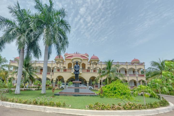 MVGR College of Engineering campus in Vizianagaram, Andhra Pradesh, India — photo 2