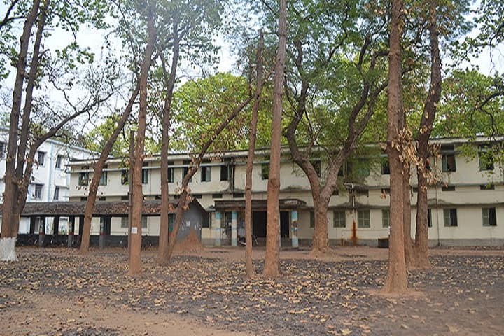 Jhargram Raj College campus in Jhargram, West Bengal, India — photo 3