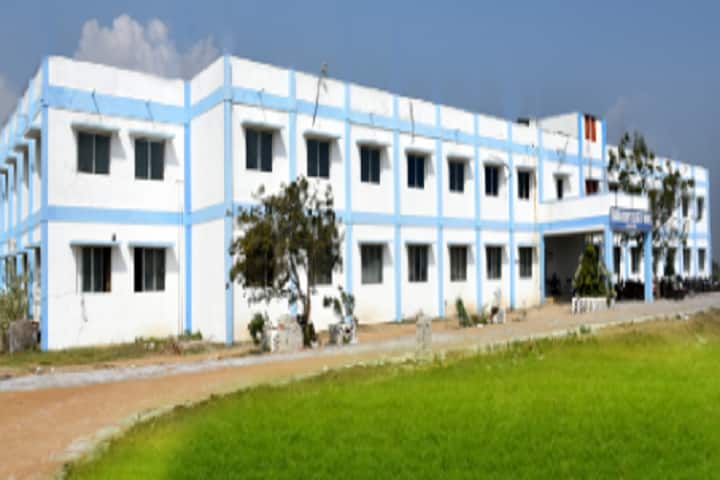 Vinayaka Mission's College of Nursing campus in Karaikal, Puducherry, India — photo 1
