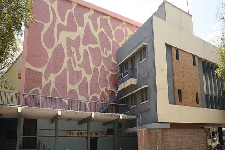 Sri Sathguru Sangeetha Vidyalayam College of Music and Research Centre campus in Madurai, Tamil Nadu, India — photo 1