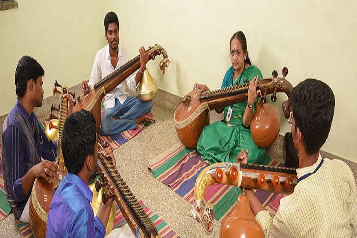 Sri Sathguru Sangeetha Vidyalayam College of Music and Research Centre campus in Madurai, Tamil Nadu, India — photo 5