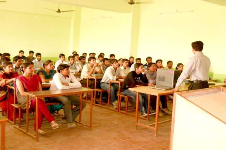 Suraj College of Engineering and Technology campus in Mahendragarh, Haryana, India — photo 4