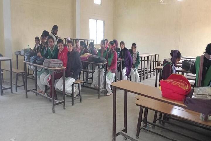 Swatantrata Sangram Senani Paramhans Mishra Vanshrajee Devi Mahila Mahavidyalaya campus in Mau, Uttar Pradesh, India — photo 6