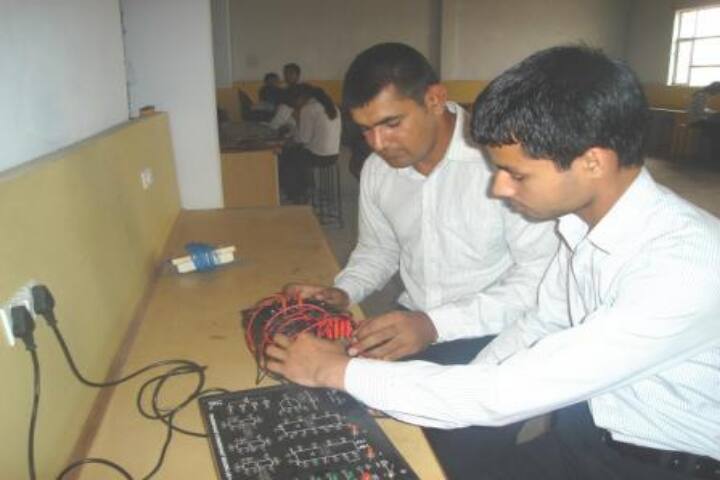 Shanti Niketan College of Engineering campus in Hisar, Haryana, India — photo 4