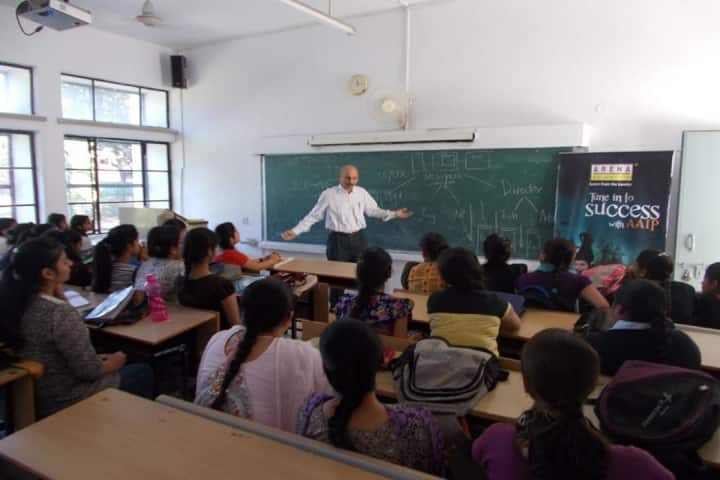 Post Graduate Government College for Girls campus in Chandigarh, India — photo 2