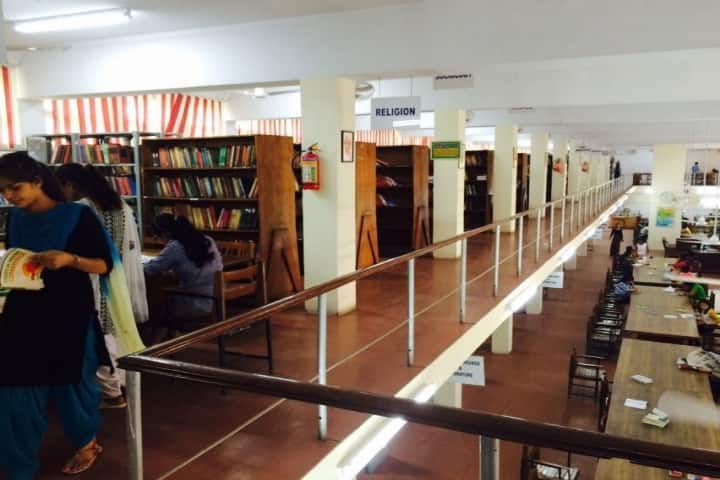 Post Graduate Government College for Girls campus in Chandigarh, India — photo 4