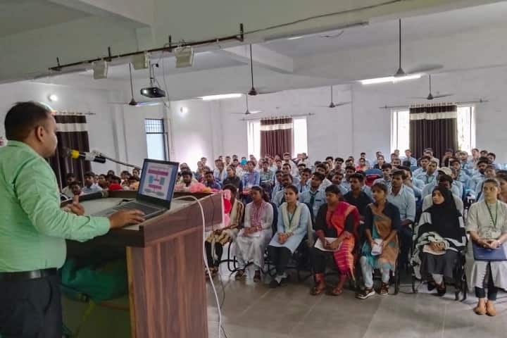 Shree Krishna College campus in Sitapur, Uttar Pradesh, India — photo 4