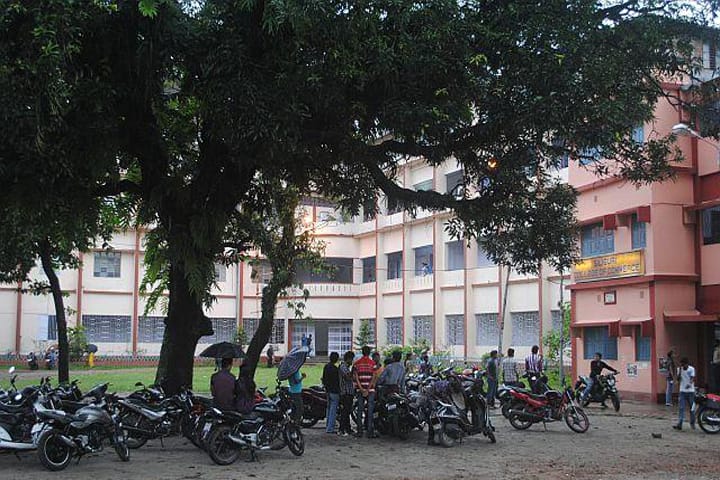 Siliguri College of Commerce campus in Siliguri, West Bengal, India — photo 1