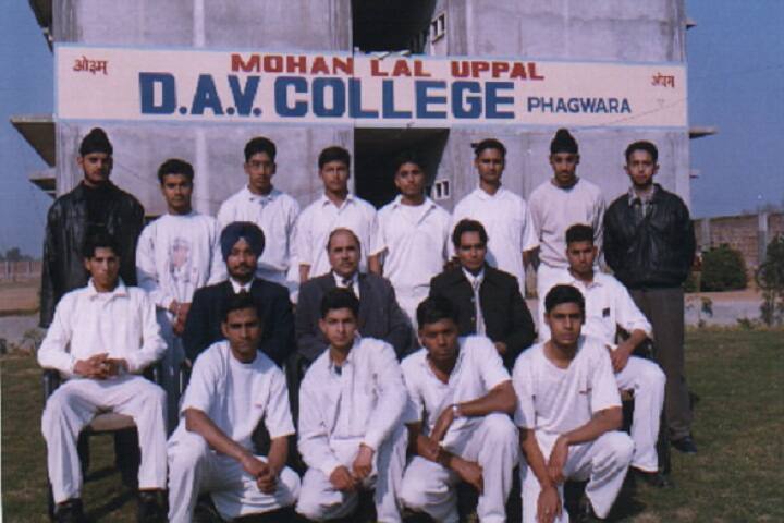 Mohan Lal Uppal DAV College campus in Phagwara, Punjab, India — photo 6