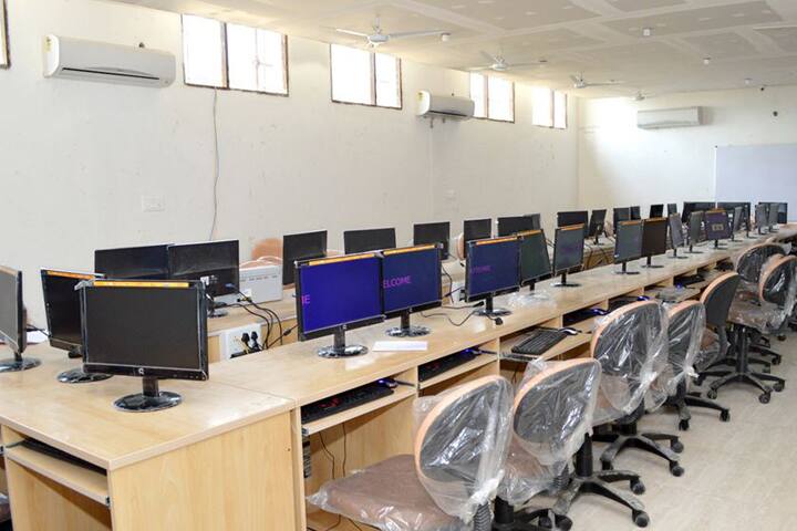 Guru Nanak Polytechnic campus in Jalandhar, Punjab, India — photo 4