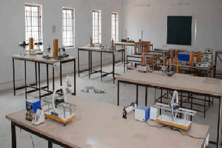 Prakash Mahavidyalaya campus in Hardoi, Uttar Pradesh, India — photo 4