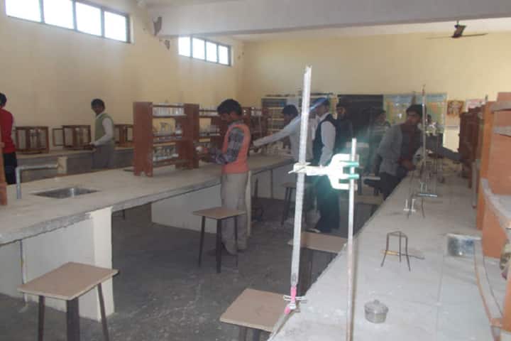 Sri Sagar Singh Somvati Mahavidyalaya campus in Farrukhabad, Uttar Pradesh, India — photo 4