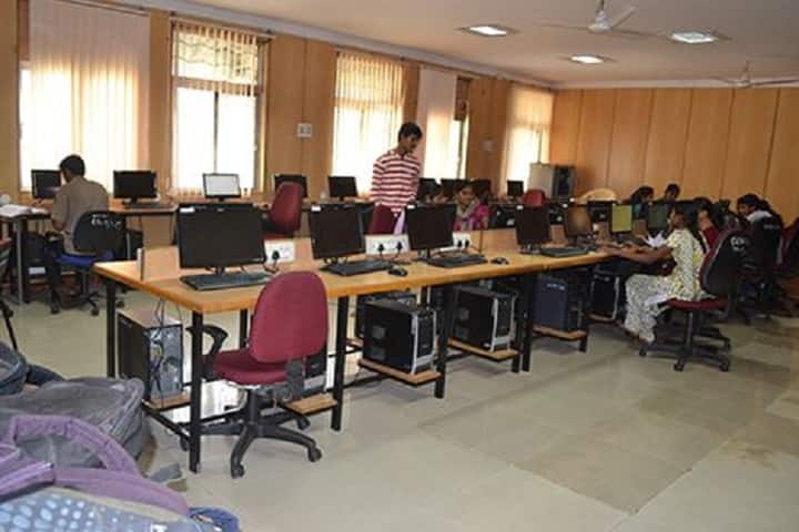 Nrupathunga University campus in Bangalore, Karnataka, India — photo 5