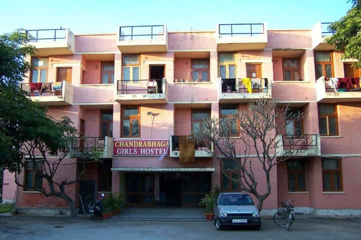 Jammu University campus in Jammu, Jammu and Kashmir, India — photo 5