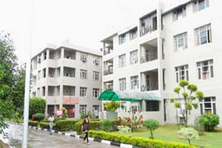 Rayat and Bahra Institute of Engineering and Nano Technology campus in Hoshiarpur, Punjab, India — photo 4