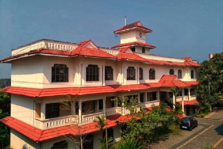 St Thomas College campus in Kozhencherry, Kerala, India — photo 1