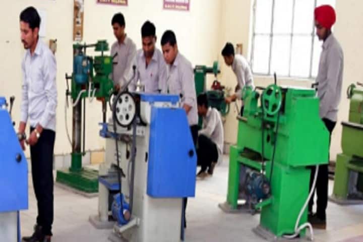 Guru Nanak Institute of Technology campus in Hoshiarpur, Punjab, India — photo 4