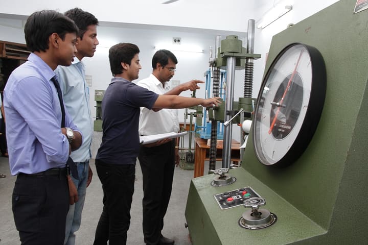 Saroj Mohan Institute of Technology campus in Hooghly, West Bengal, India — photo 3