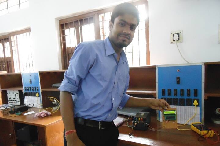 Saroj Mohan Institute of Technology campus in Hooghly, West Bengal, India — photo 4
