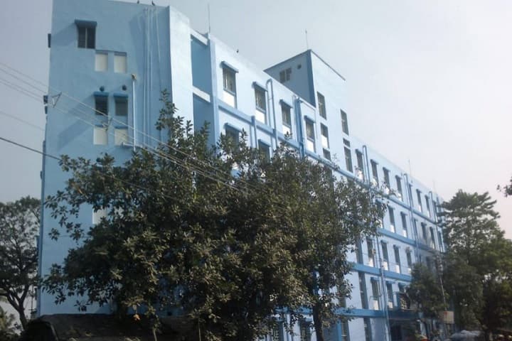 DN De Homoeopathic Medical College and Hospital, Kolkata campus in Kolkata, West Bengal, India