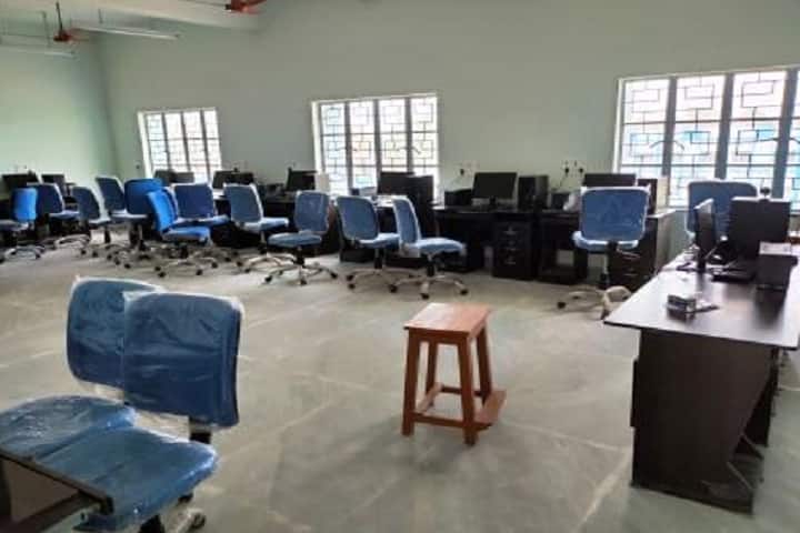 Itahar Government Polytechnic campus in Raiganj, West Bengal, India — photo 3